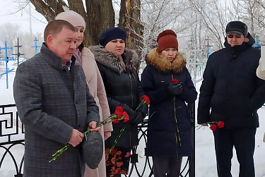 Подвиг героев никогда не будет забыт